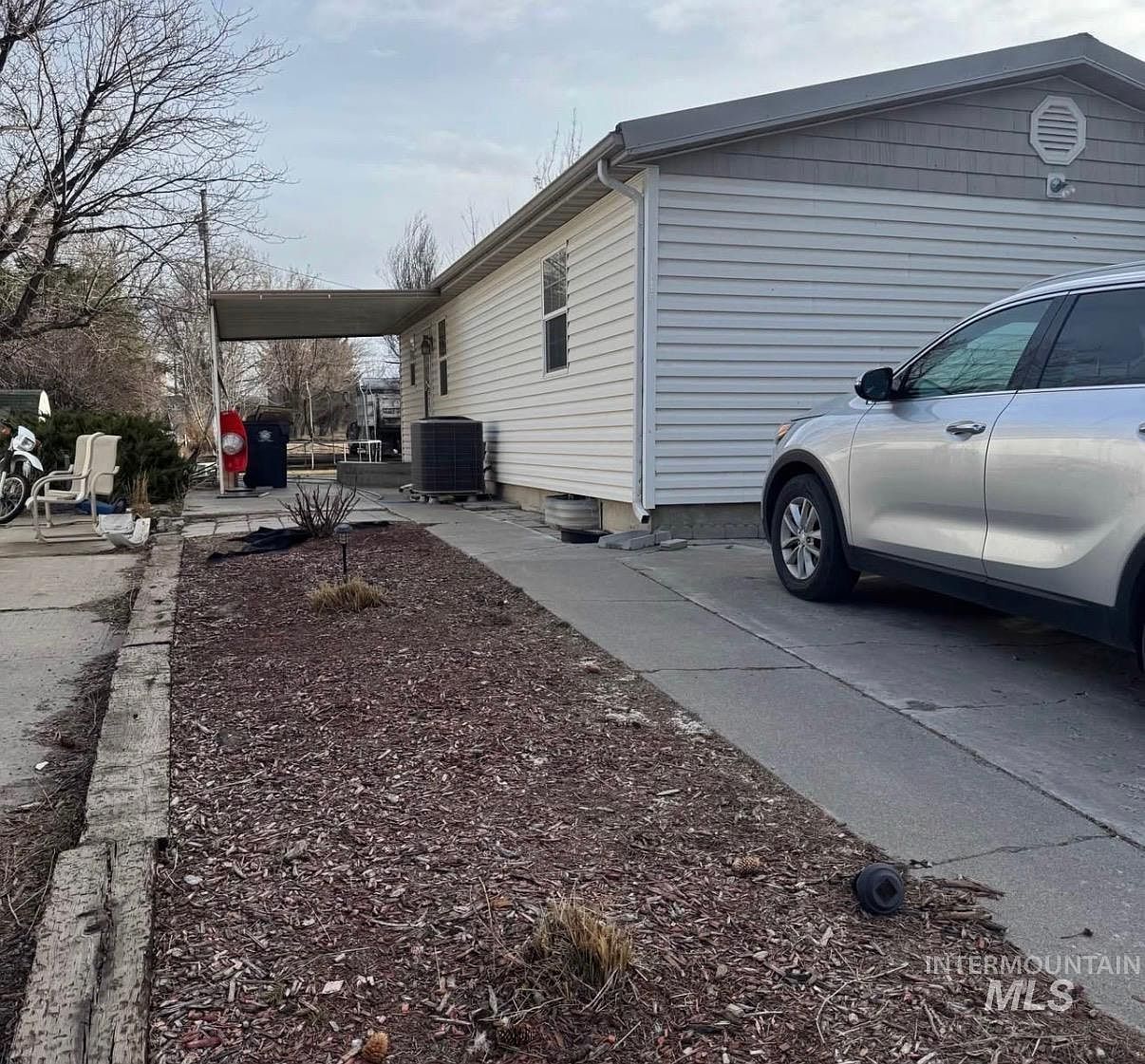 145 4th St Hazelton, ID 83335 - Thumbnail 2