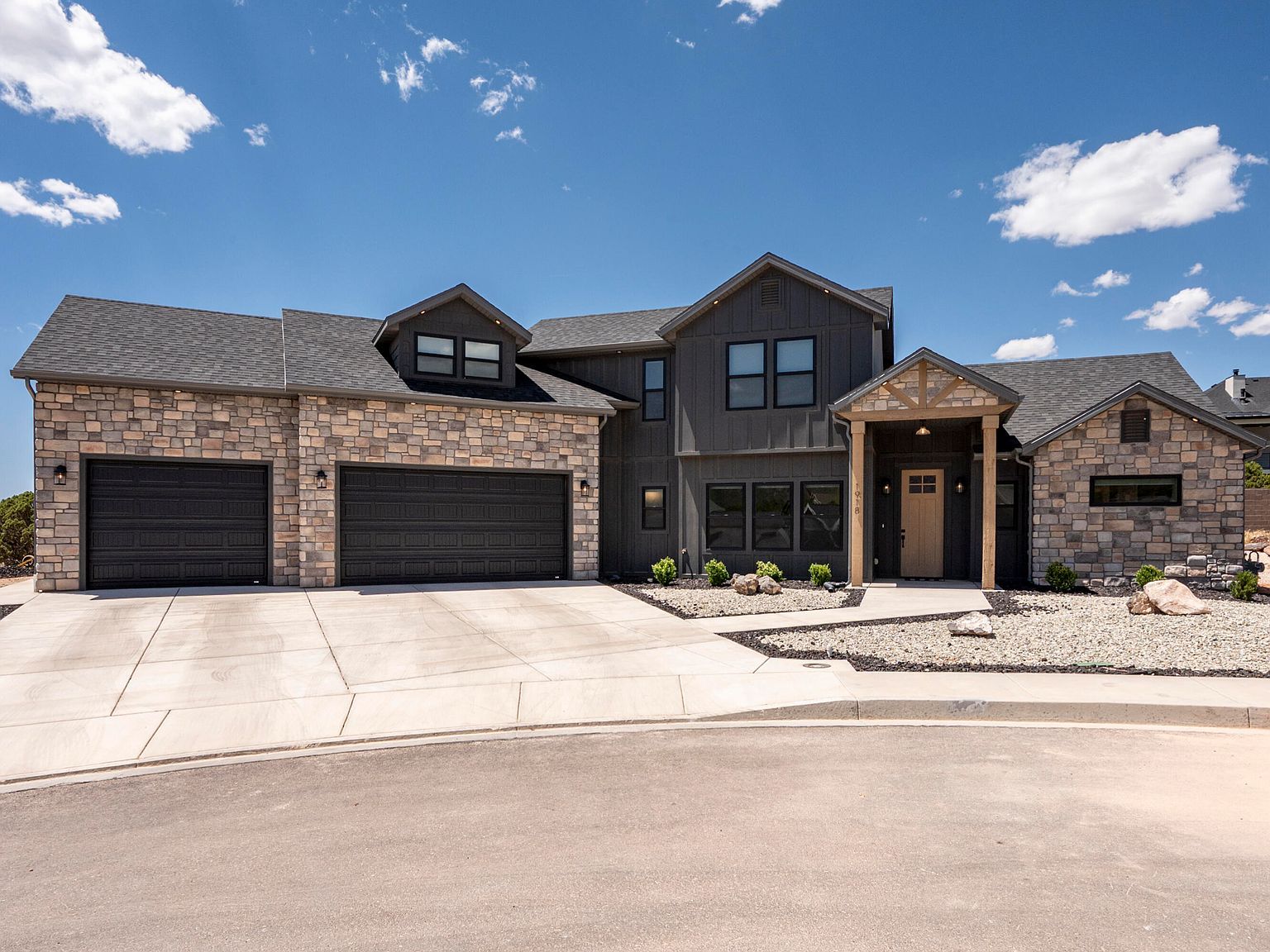 1918 S Oak Springs Cir Cedar City, UT 84720, 84720