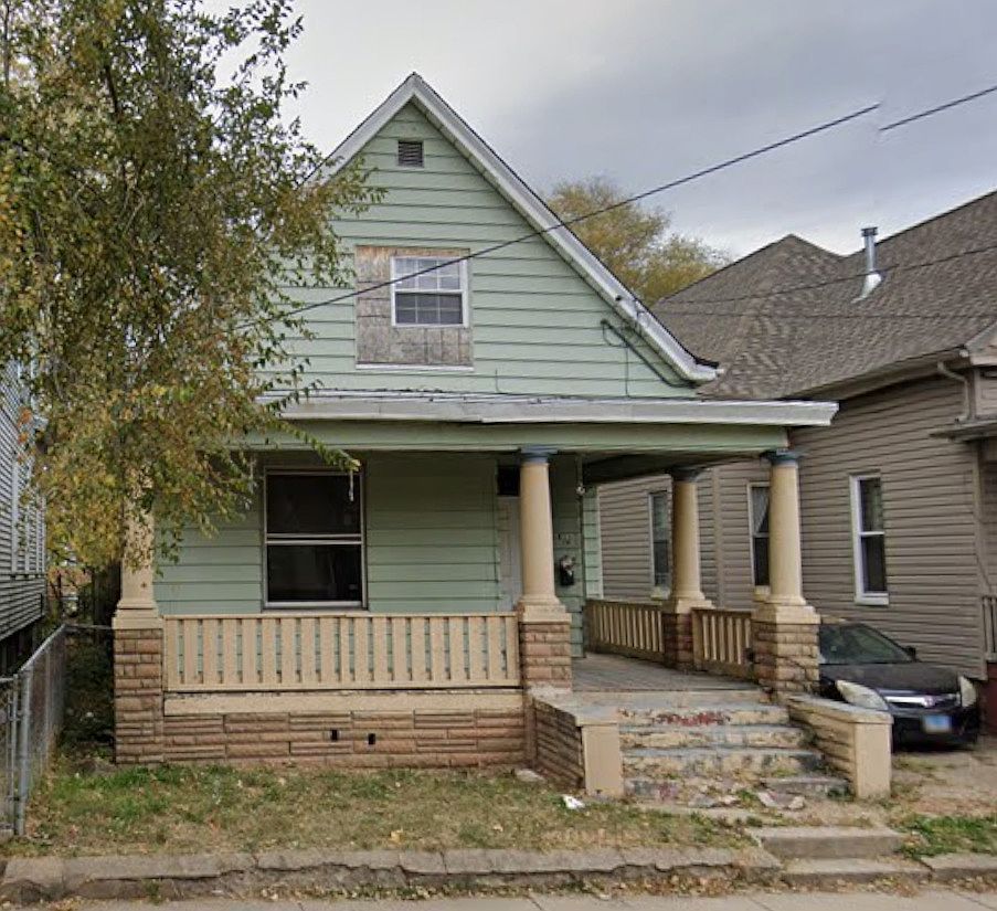 1811 W Millman St Peoria, IL 61605  | Single Family