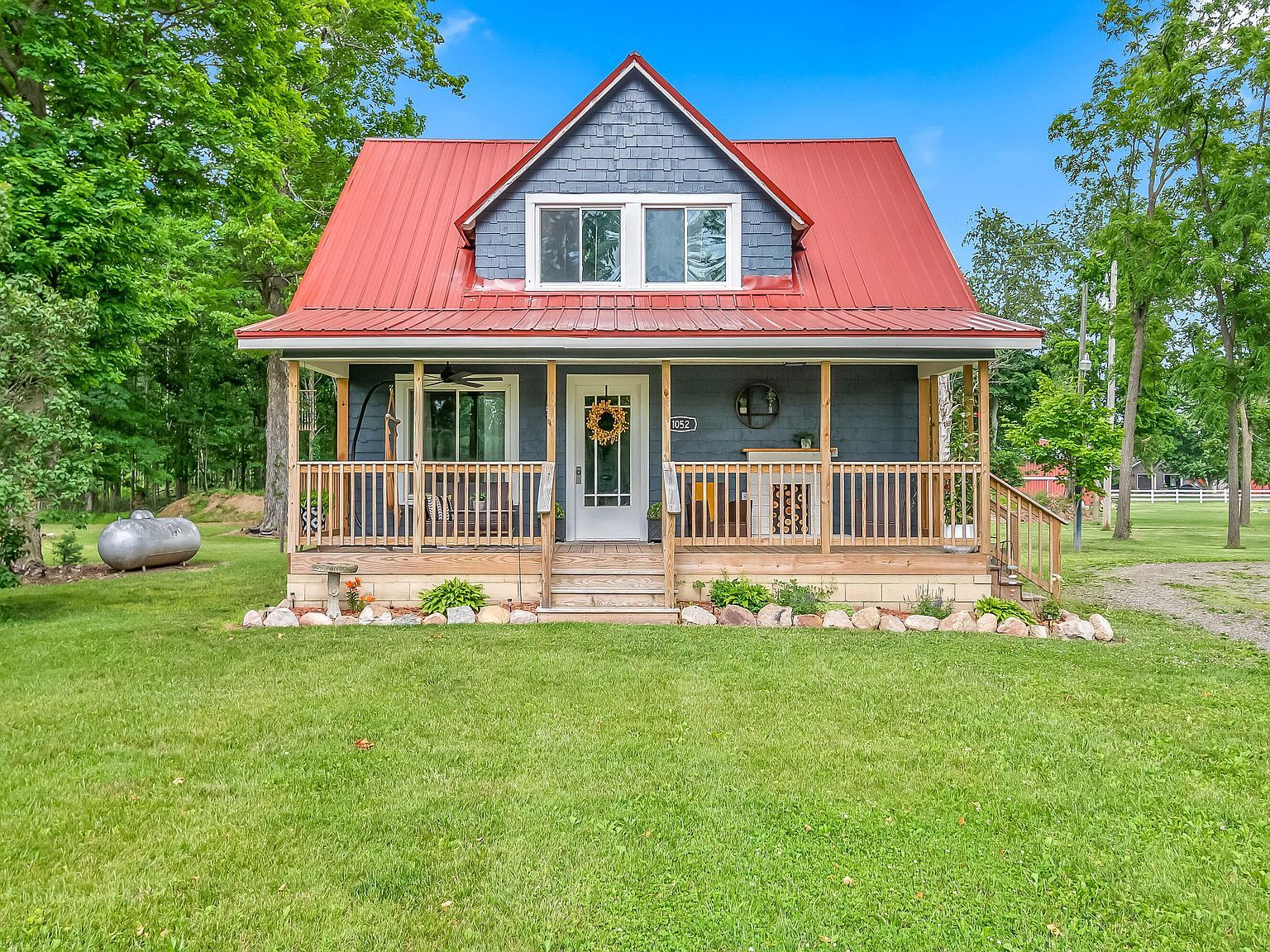 1052 Carpenter Rd Bronson, MI 49028 - Thumbnail 2