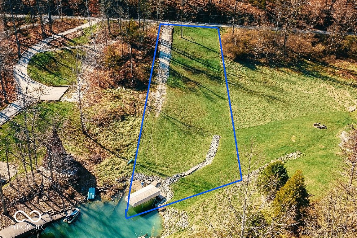 11291 W Grandview Dr Columbus, IN 47201, 47201