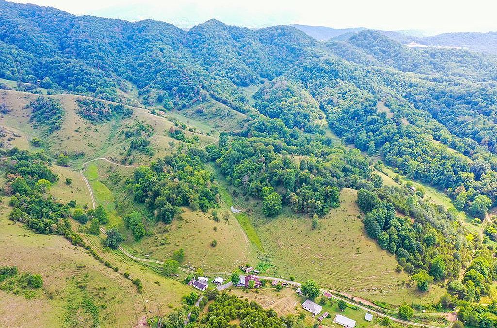 J Yates Rd Lebanon, VA 24266 - Thumbnail 2