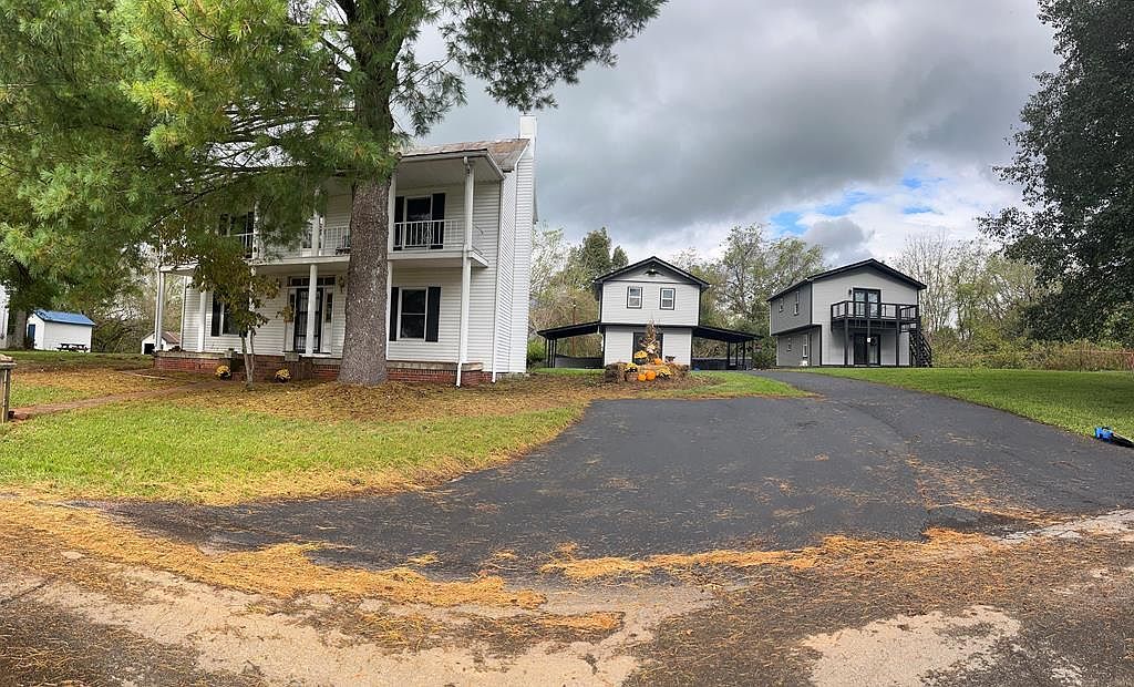 63-75 Church St Castlewood, VA 24224 - Thumbnail 2