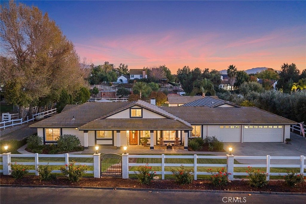 40320 Paseo Del Cielo Temecula, CA 92591  | Single Family