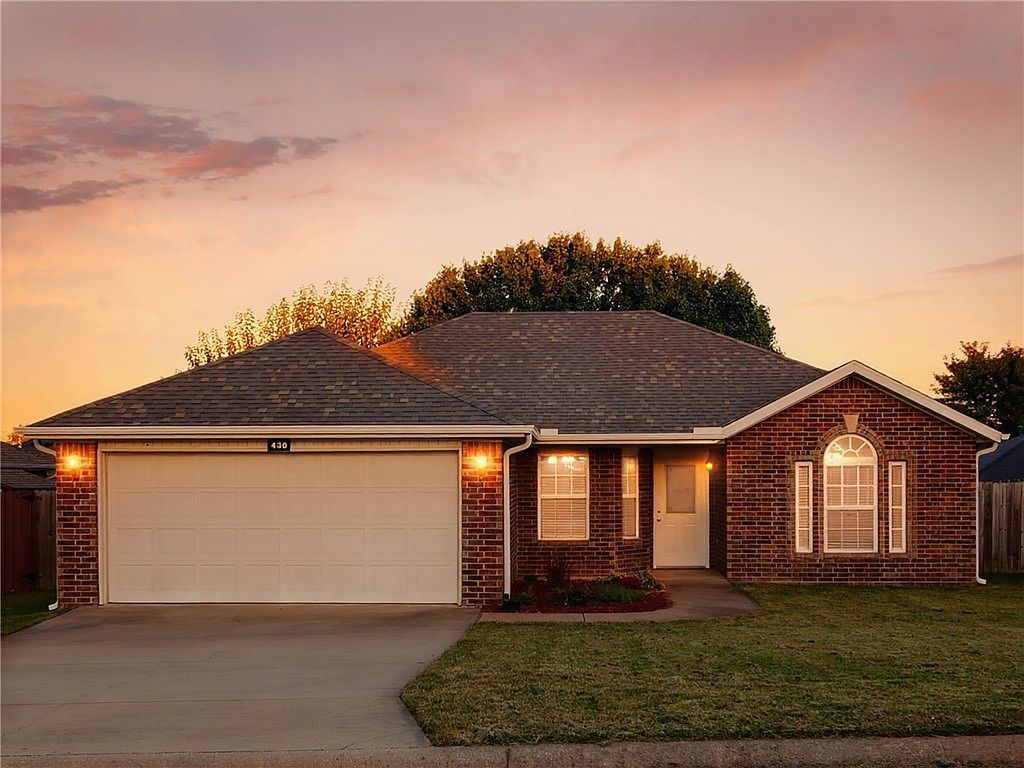 430 Firewood Dr Centerton, AR 72719 - Thumbnail 2