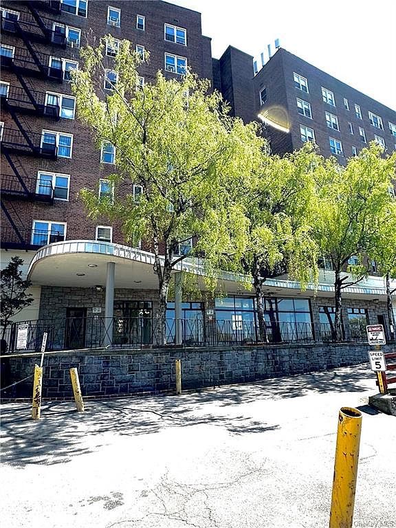 2630 Kingsbridge Ter APT 2I Bronx, NY 10463 - Thumbnail 2