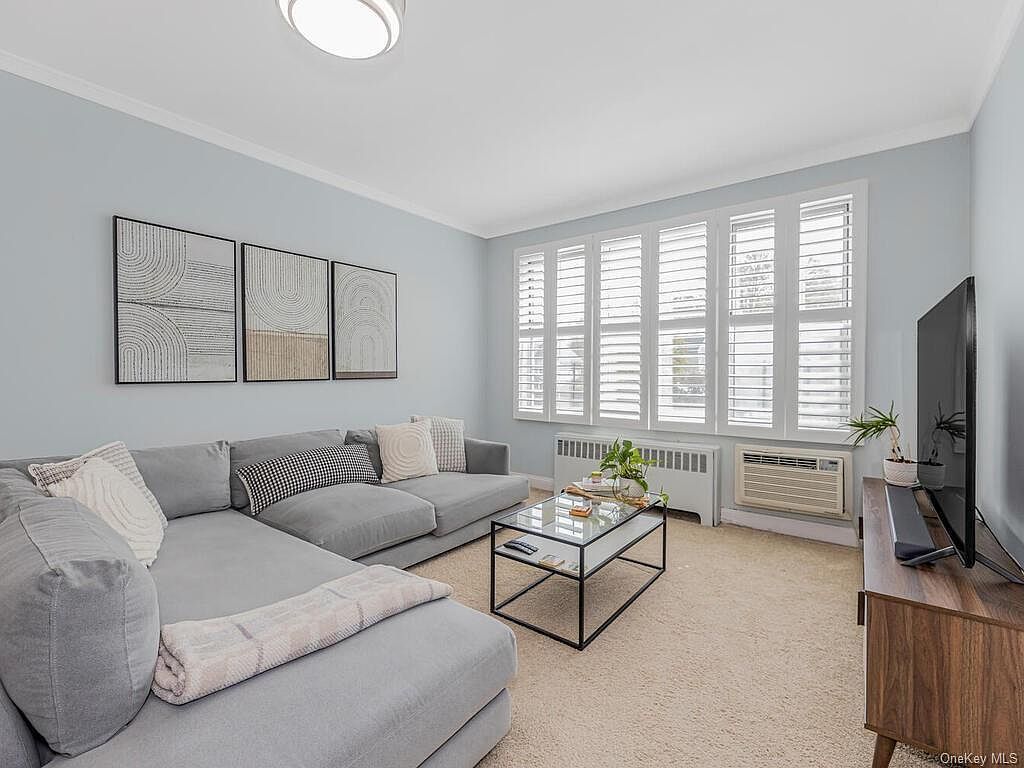 836 Palisade Ave APT 1M Yonkers, NY 10703 - Thumbnail 2