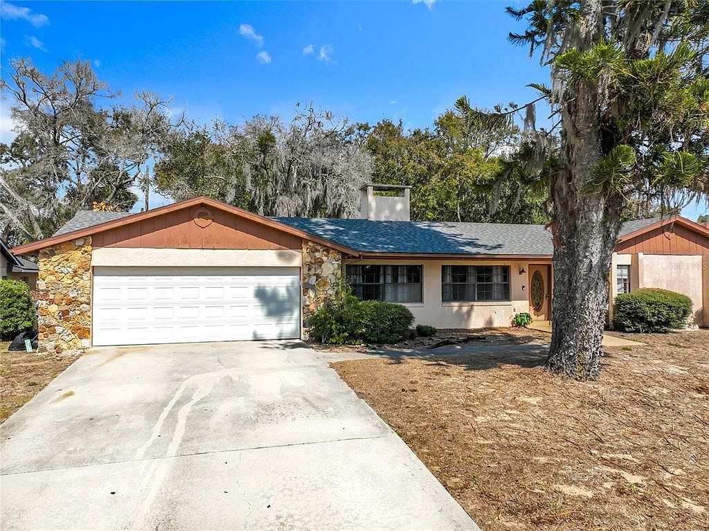 1029 Michelle Ct Tavares, FL 32778 - Thumbnail 2