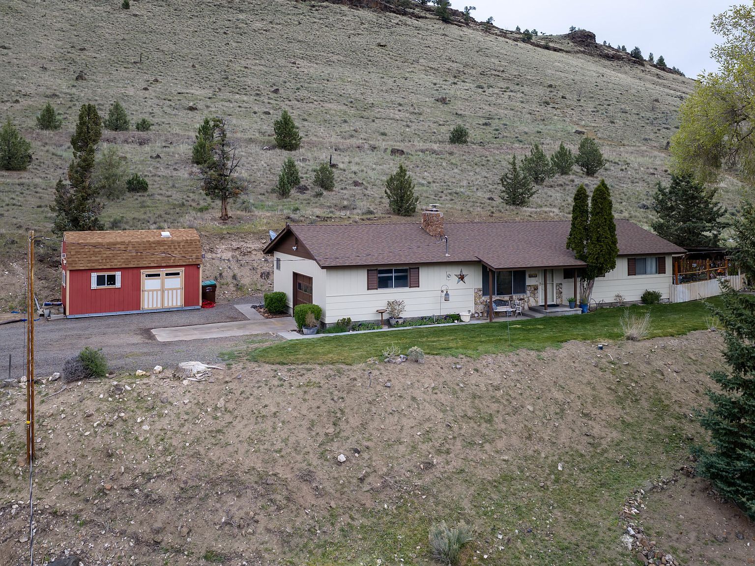 2577 SE Hill St Prineville, OR 97754, 97754