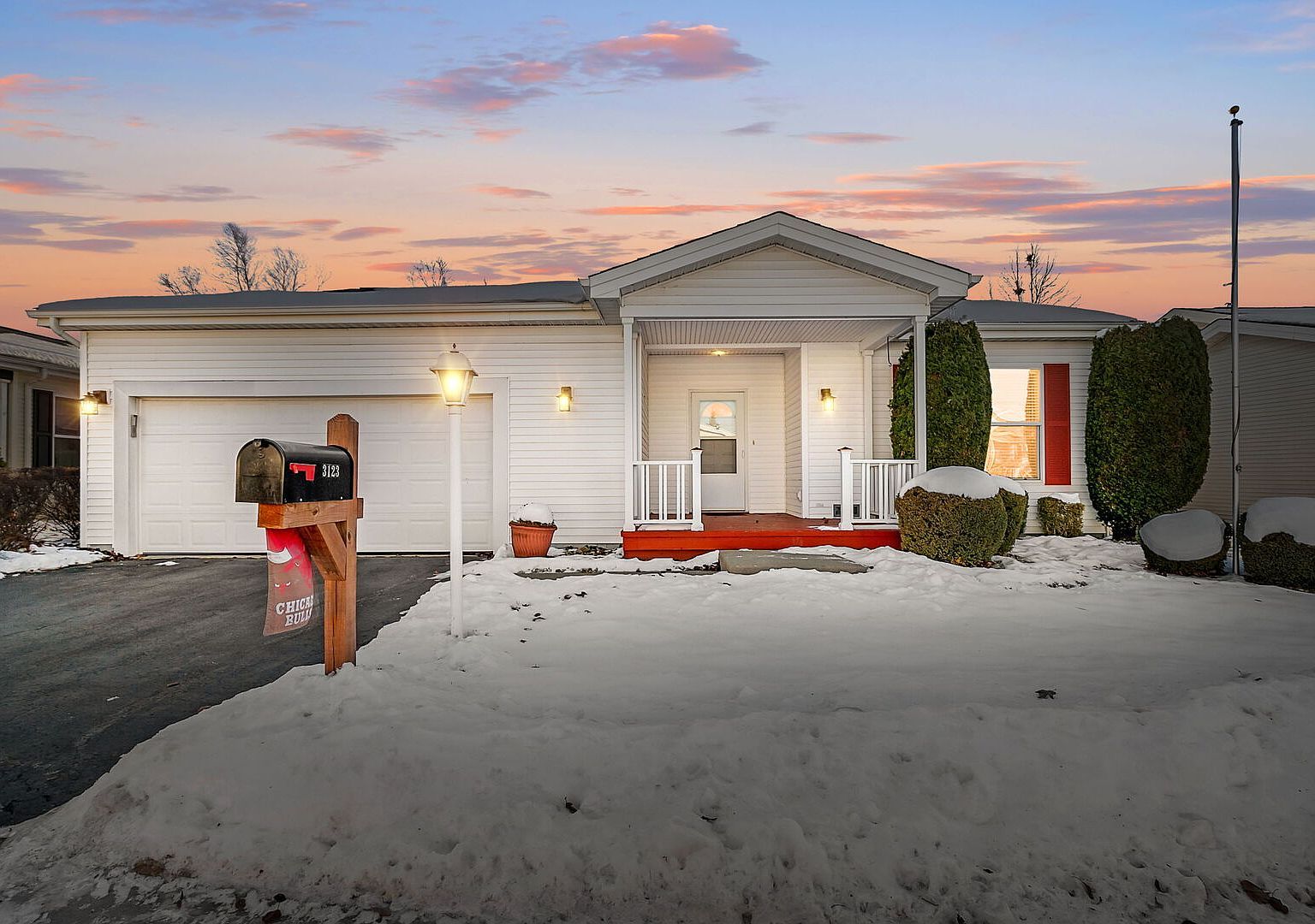 3123 Appaloosa Way Grayslake, IL 60030 - Thumbnail 2