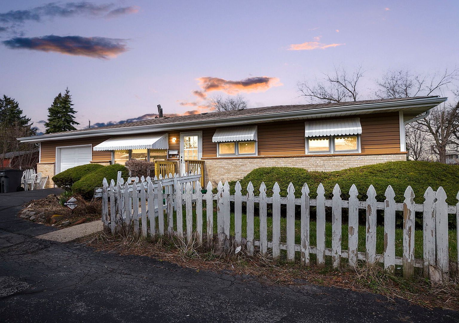 1714 Hebron Ave Zion, IL 60099  | Single Family