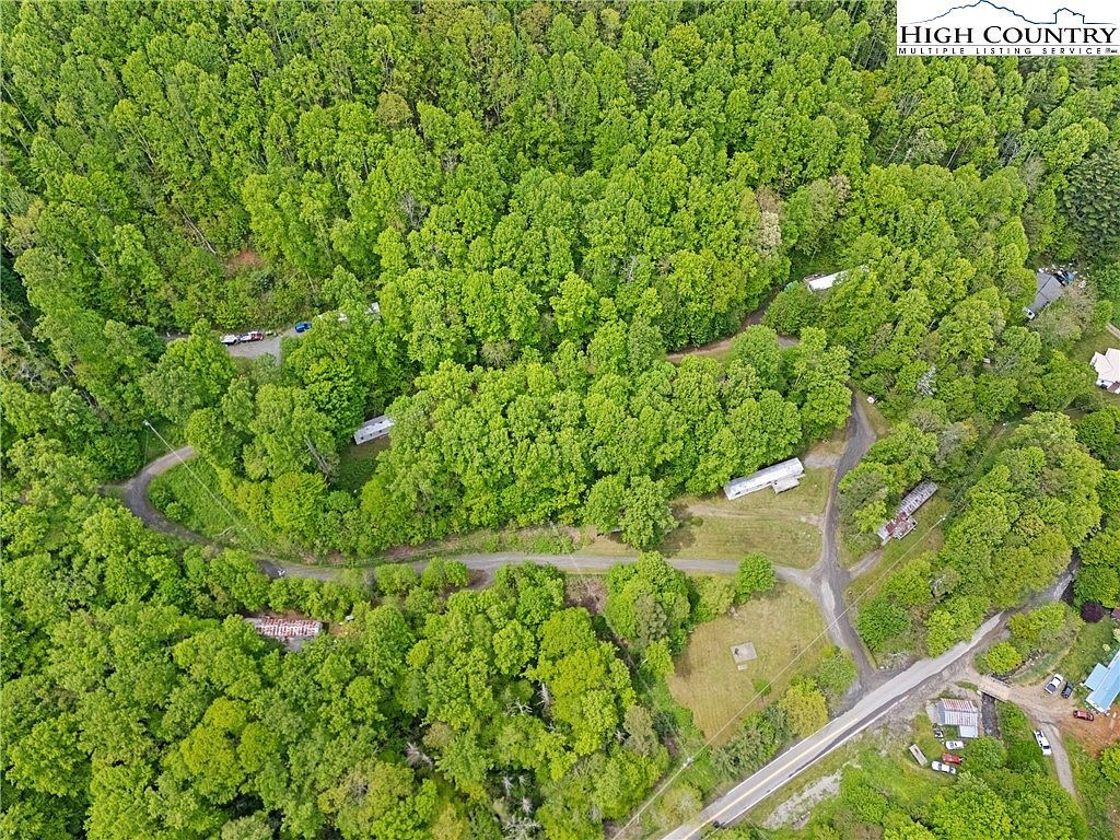 122 Poplar Creek Estates Dr Todd, NC 28684 - Thumbnail 2