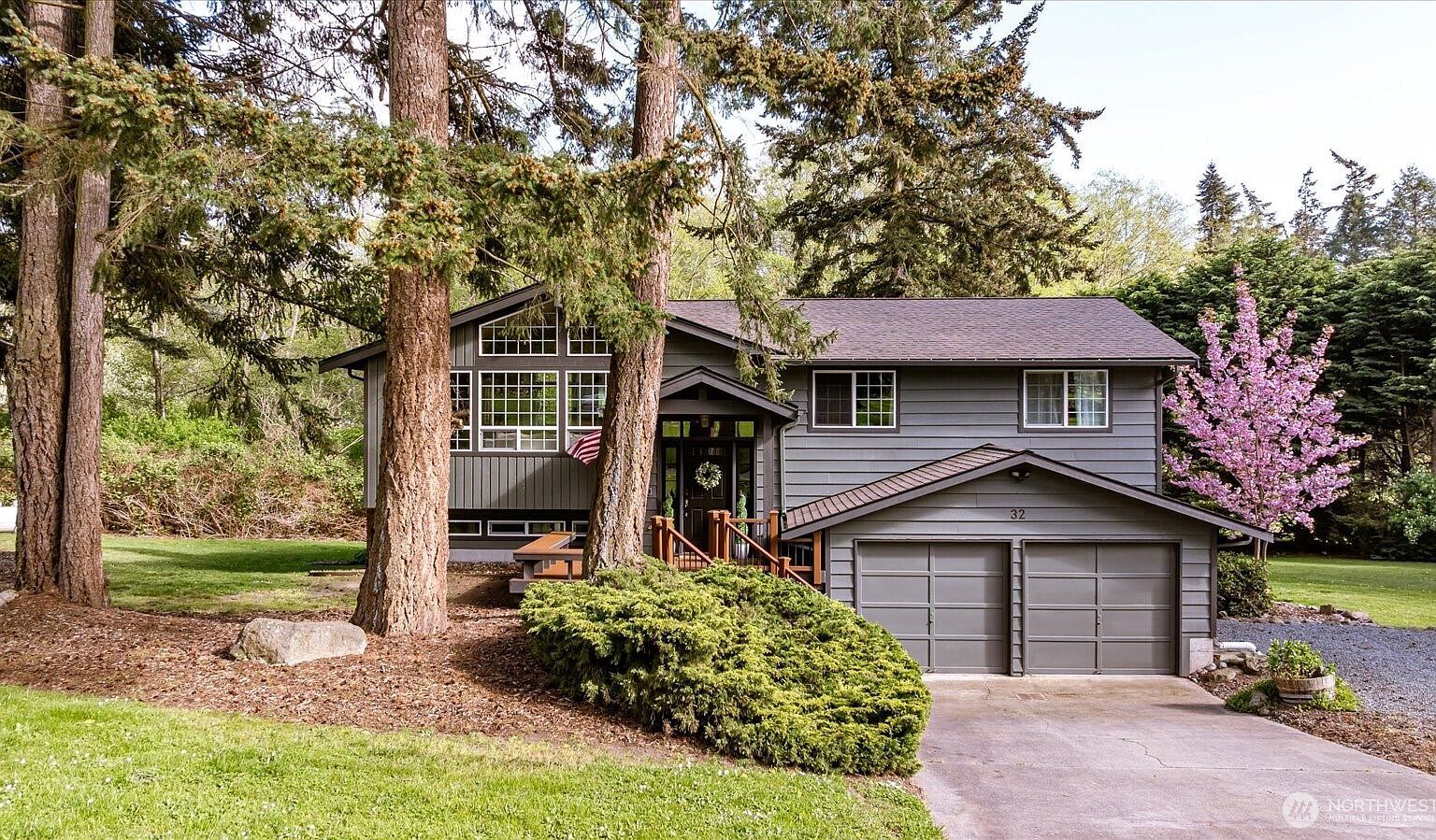 32 Ponderosa Dr Oak Harbor, WA 98277  | Single Family
