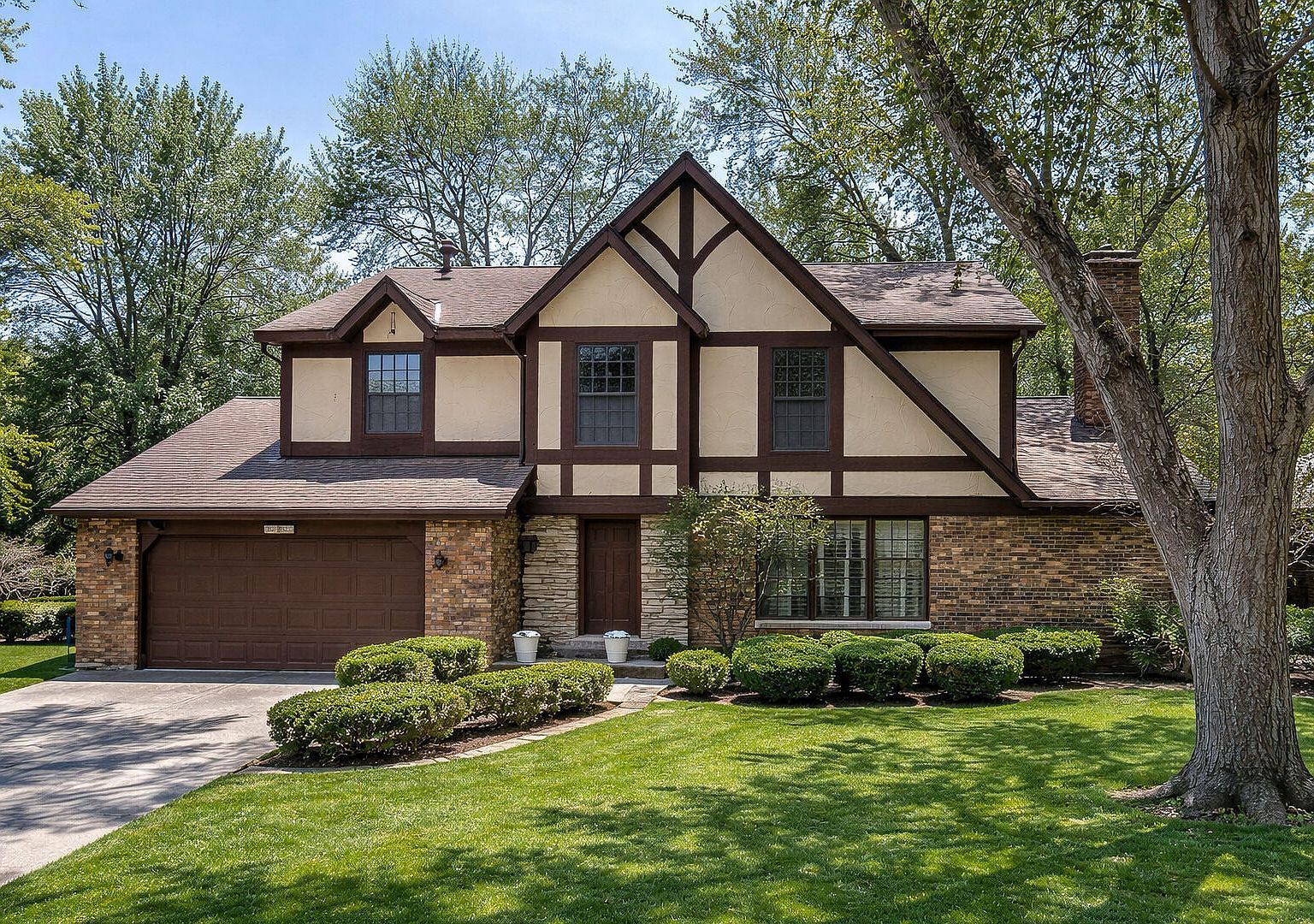 3810 Russett Ln Northbrook, IL 60062  | Single Family