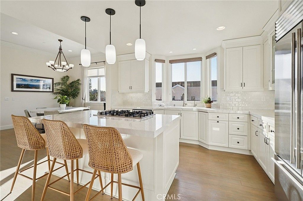 654 5th St Hermosa Beach, CA 90254 - Thumbnail 2