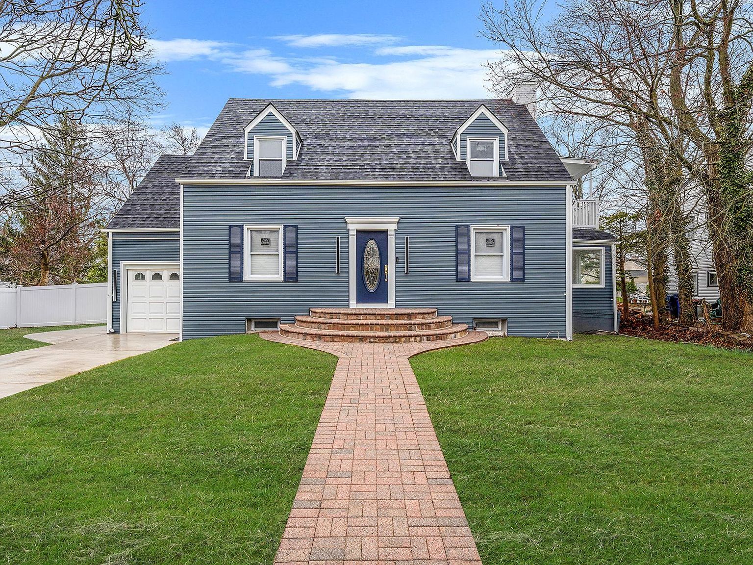 255 Moore Ave Freeport, NY 11520 - Thumbnail 2