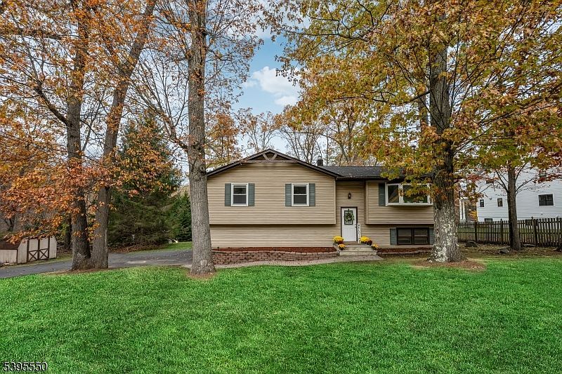 41 Shongum Rd Randolph, NJ 07869 - Thumbnail 2