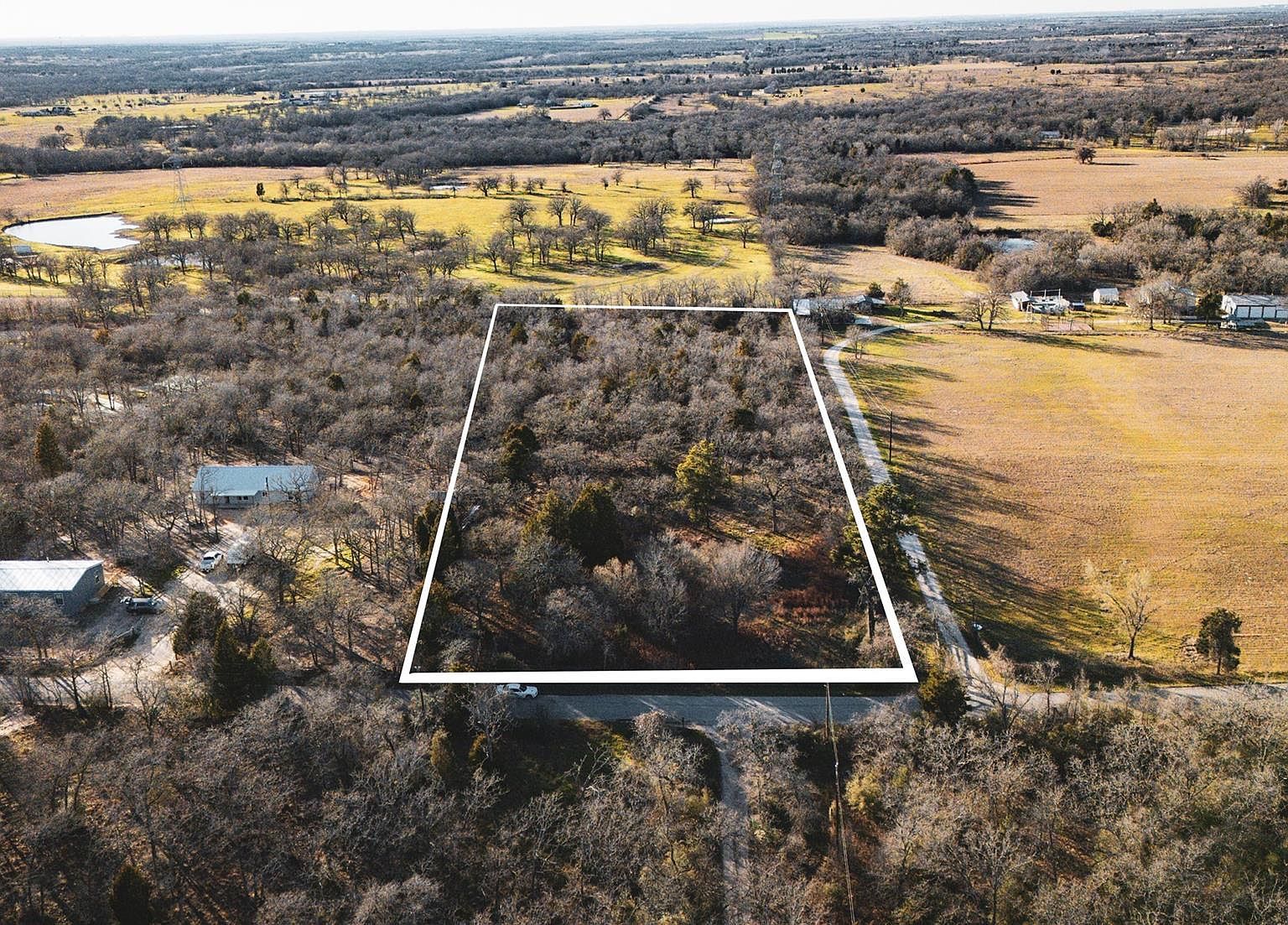 763 N County Line Rd Elgin, TX 78621 - Thumbnail 2