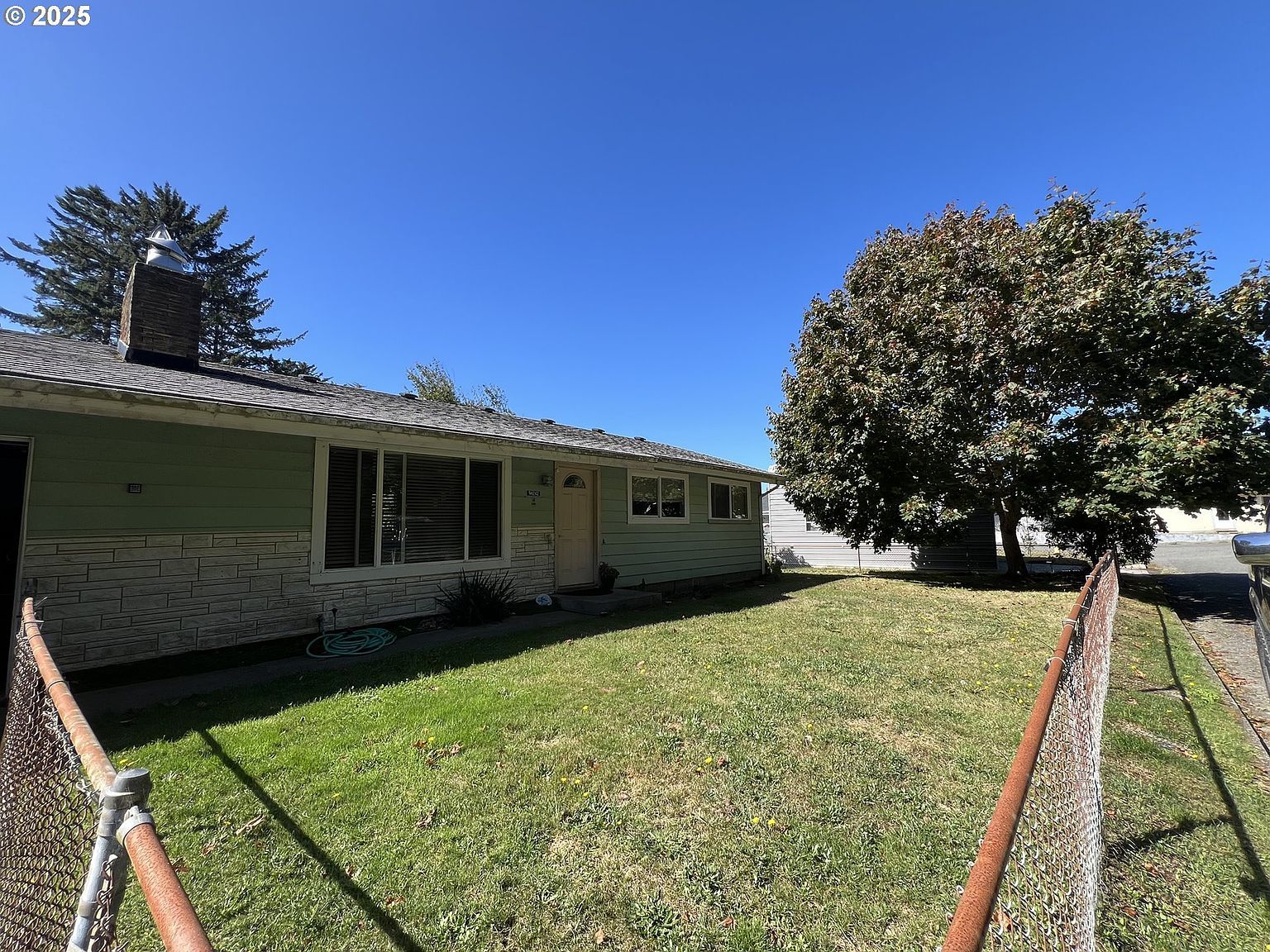 94242 7th St Gold Beach, OR 97444 - Thumbnail 2