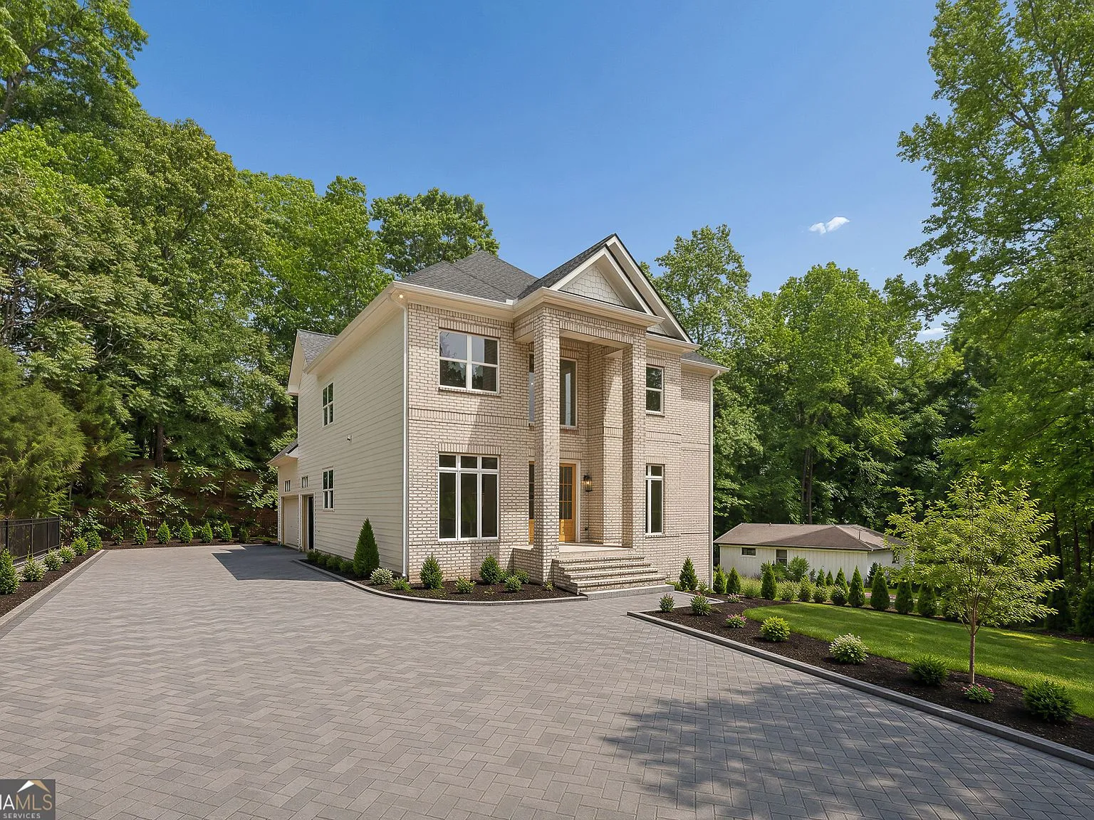 10745 Waters Rd Alpharetta, GA 30022, 30022