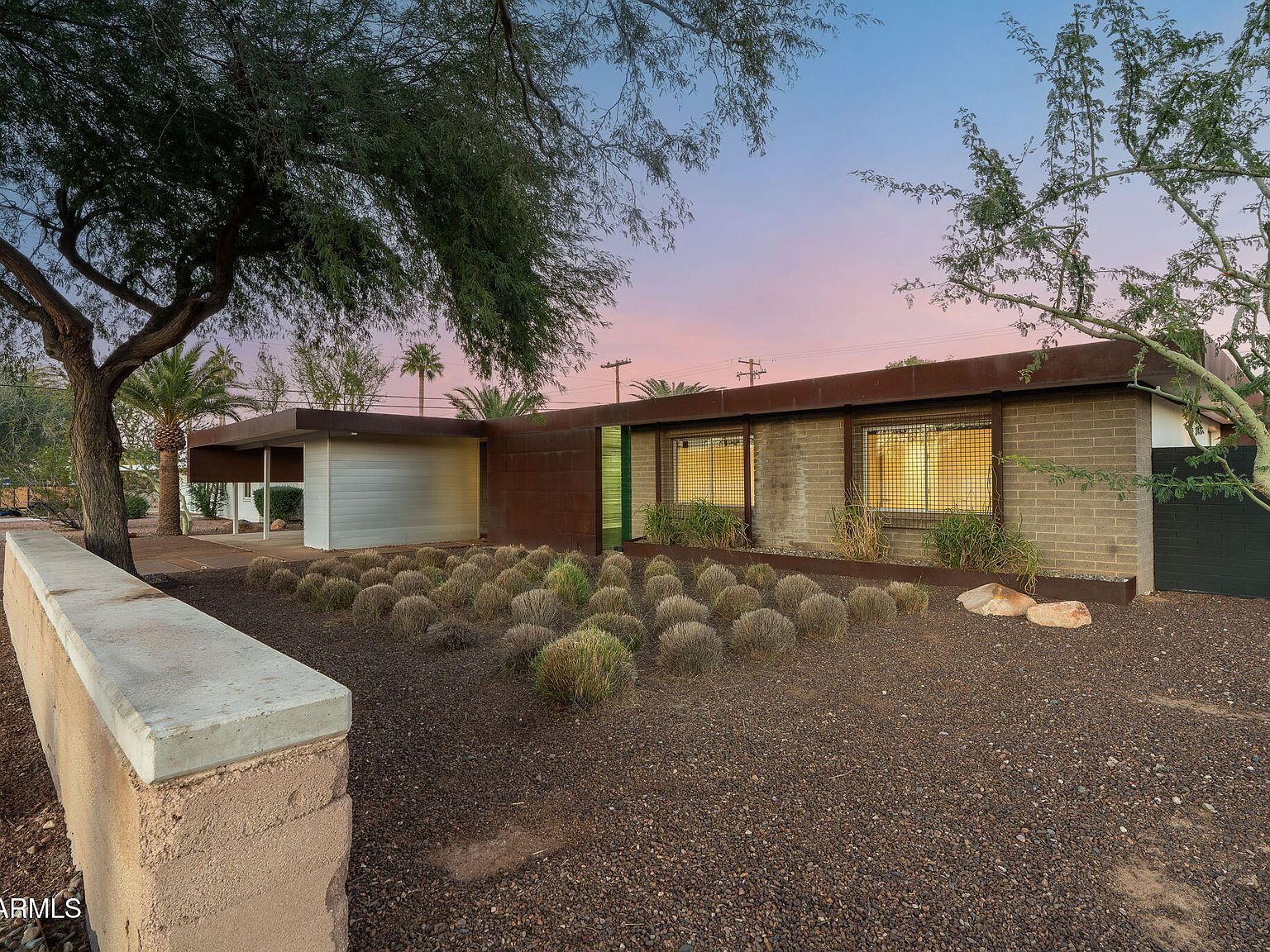 9825 N 35th Pl Phoenix, AZ 85028, 85028