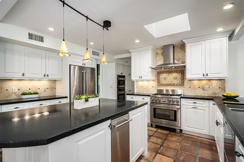 70590 Camellia Ct Rancho Mirage, CA 92270 - Thumbnail 2