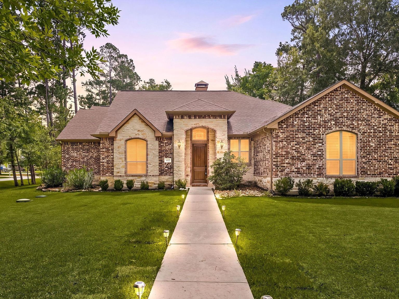 1022 McDaniel Dr Magnolia, TX 77354, 77354