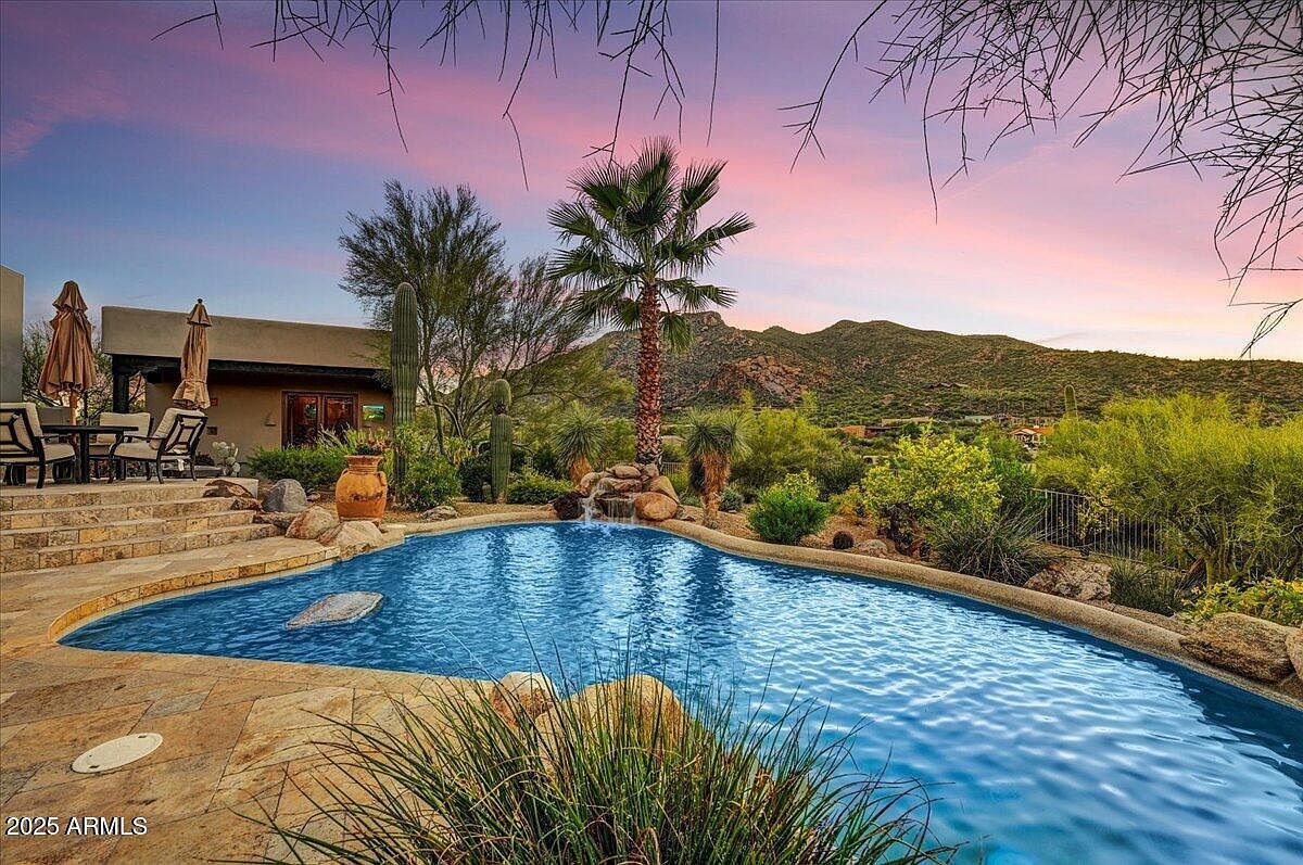 37202 N Holiday Ln Carefree, AZ 85377 - Thumbnail 2