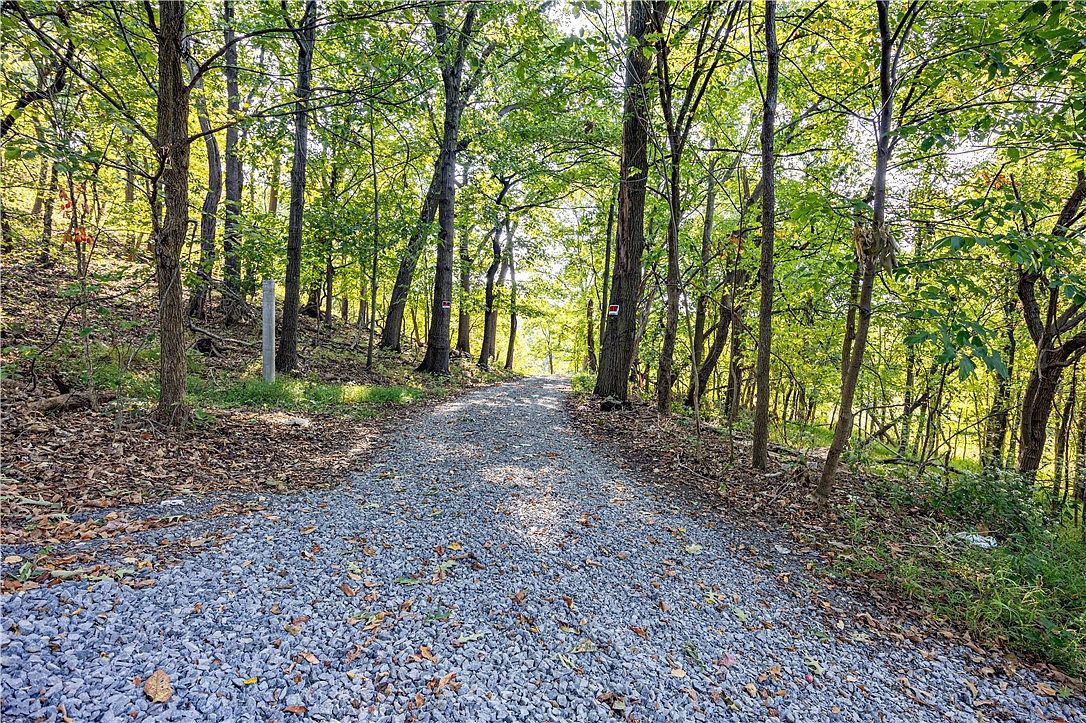 2019 7th Street Rd New Kensington, PA 15068 - Thumbnail 2