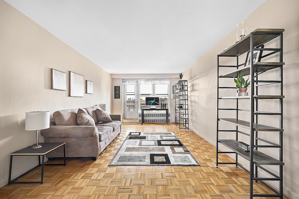 35-11 85th St APT 8M Jackson Heights, NY 11372 - Thumbnail 2