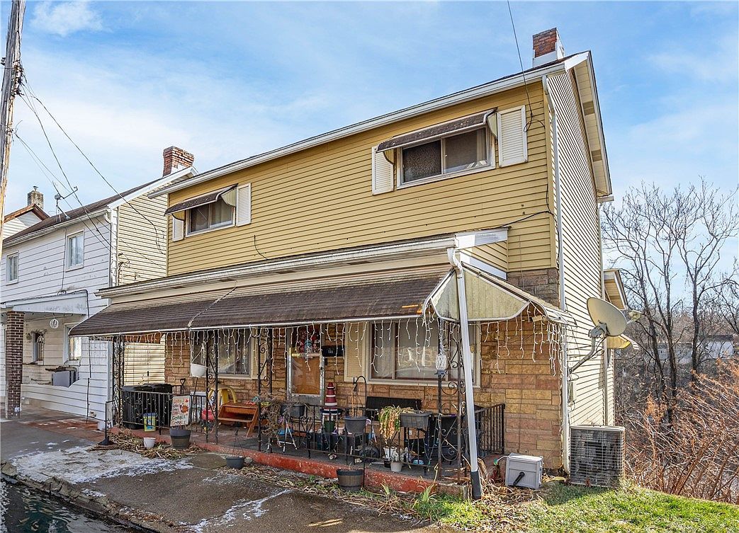 751 6th St Pitcairn, PA 15140 - Thumbnail 2