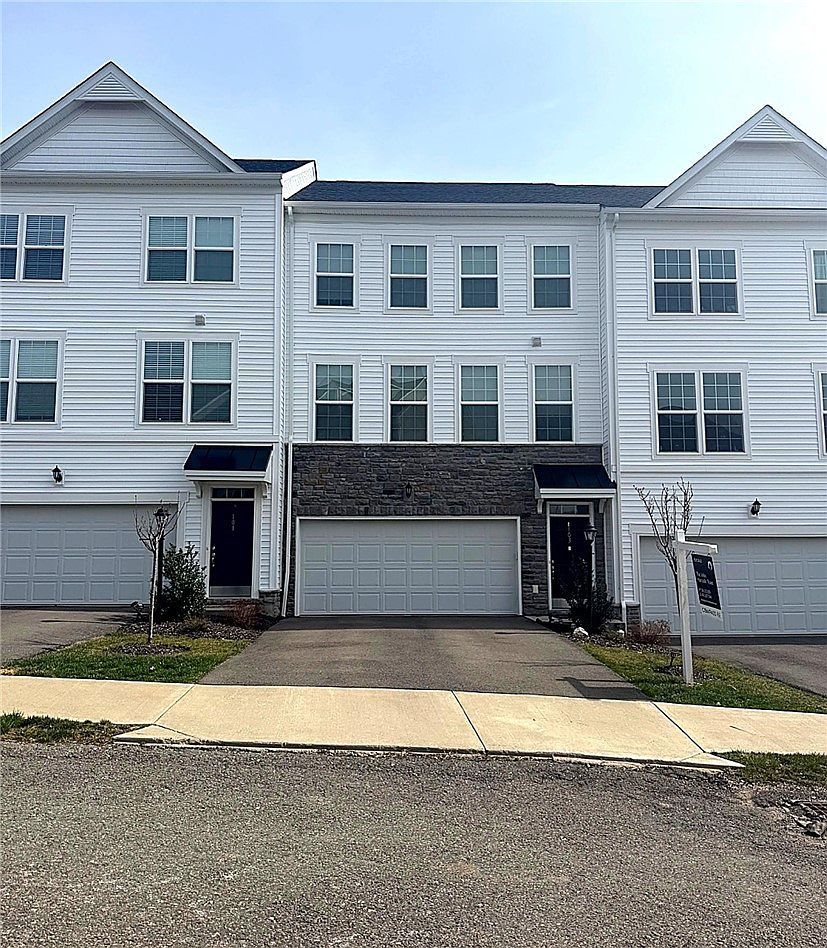 103 Sweetwater Dr Coraopolis, PA 15108  | New build