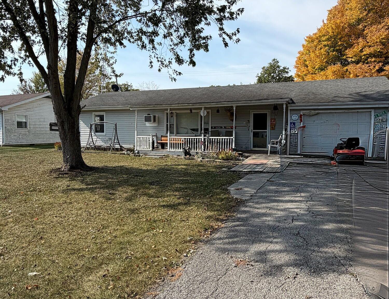 726 Indian Bridge Ln Defiance, OH 43512 - Thumbnail 2