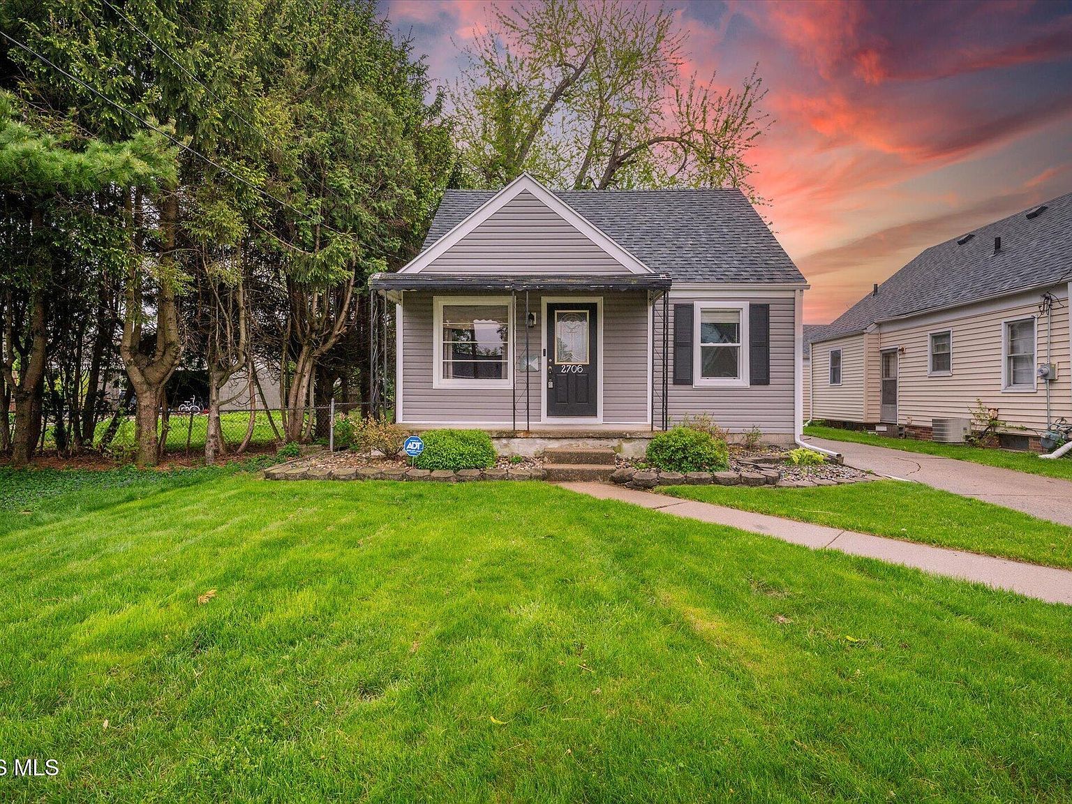 2706 106th St Toledo, OH 43611  | Single Family