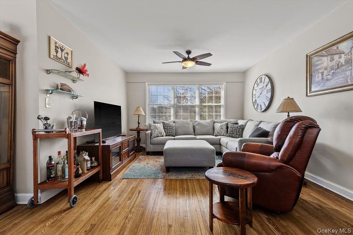 21 Fieldstone Dr APT 197 Hartsdale, NY 10530 - Thumbnail 2