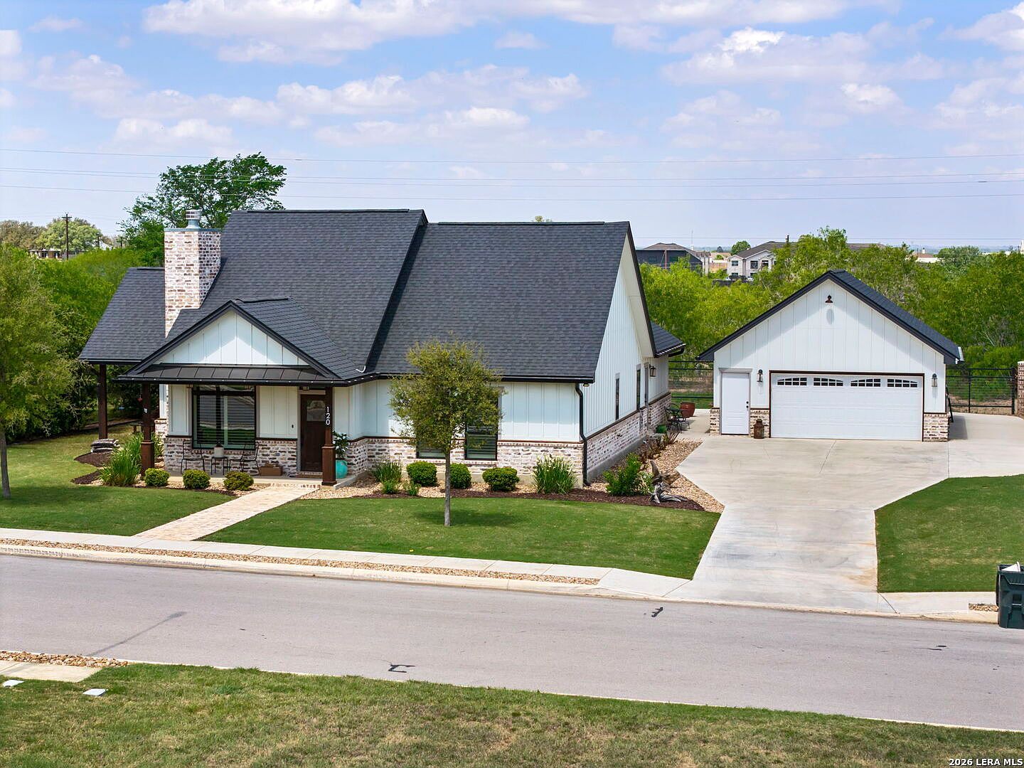 120 Magnolia Cir E La Vernia, TX 78121  | Single Family