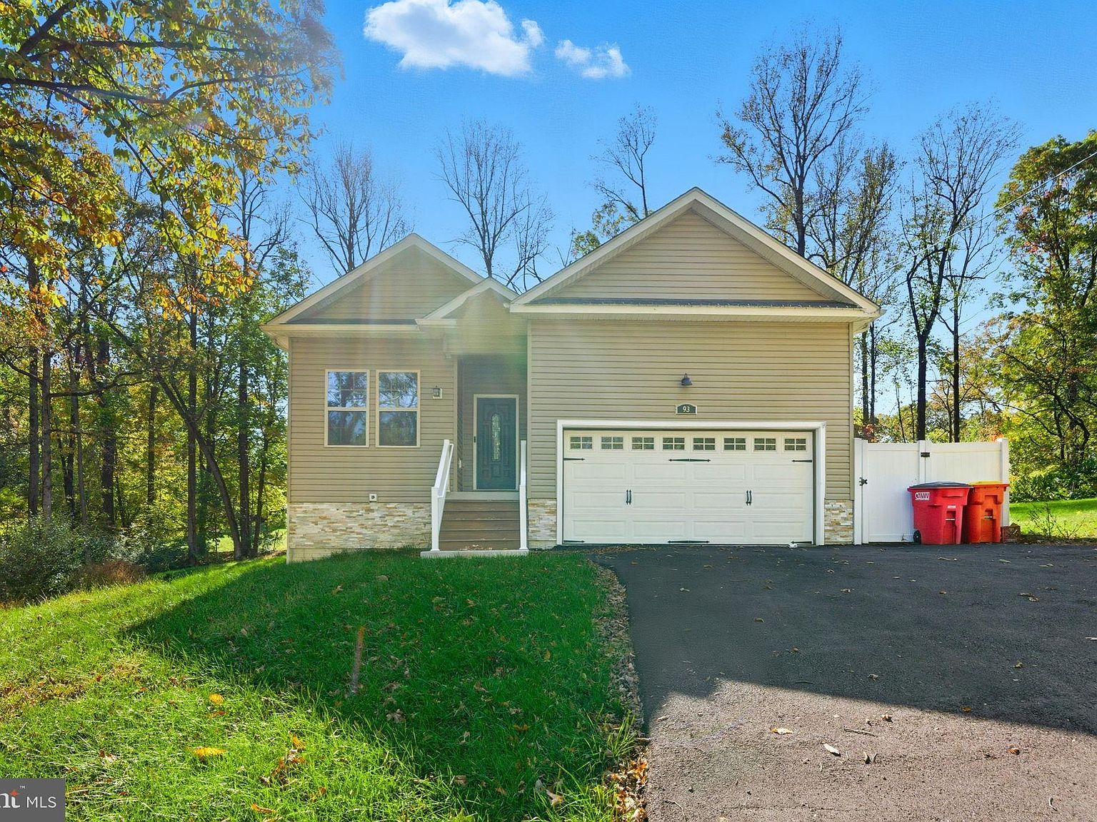 93 Old Sycamore Ln Harpers Ferry, WV 25425 - Thumbnail 2