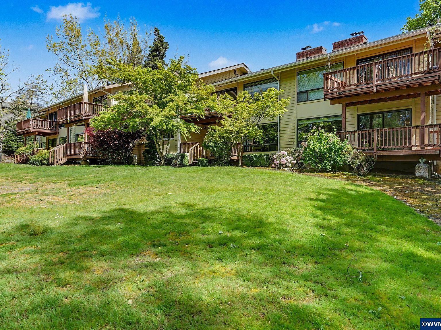 2465 Crestview Dr S Salem, OR 97302  | Condominium