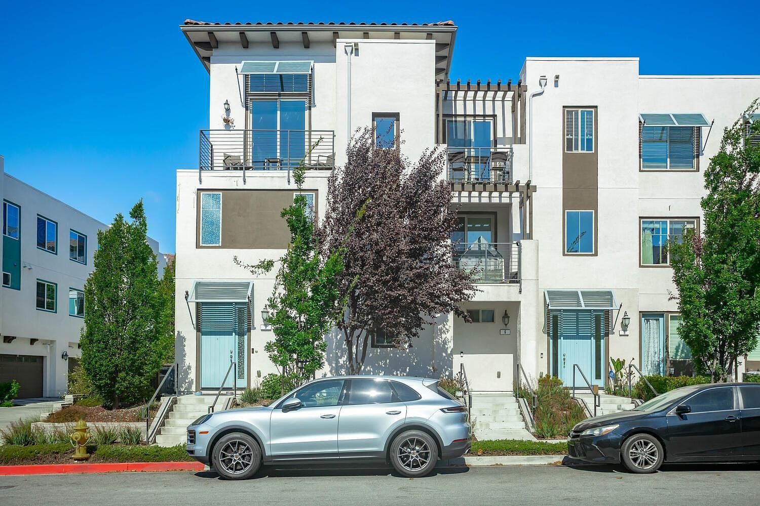 3077 Valley Of Hearts Del Pl #6 San Jose, CA 95136 - Thumbnail 2