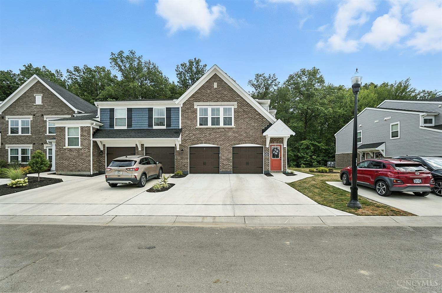 5882 Parkview Ln #304 Milford, OH 45150 - Thumbnail 2