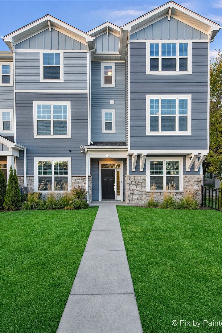 128 E Main St Cary, IL 60013 - Thumbnail 2