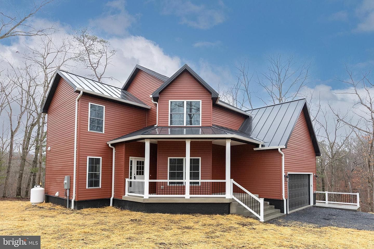 220 Lakeland Cir Middletown, VA 22645 - Thumbnail 2