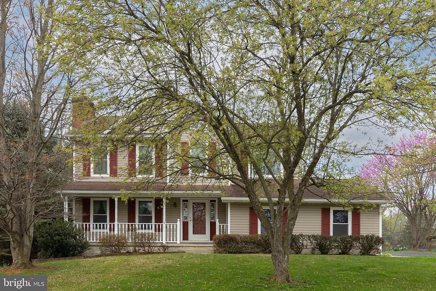 124 Deerfield Dr Charles Town, WV 25414  | Single Family