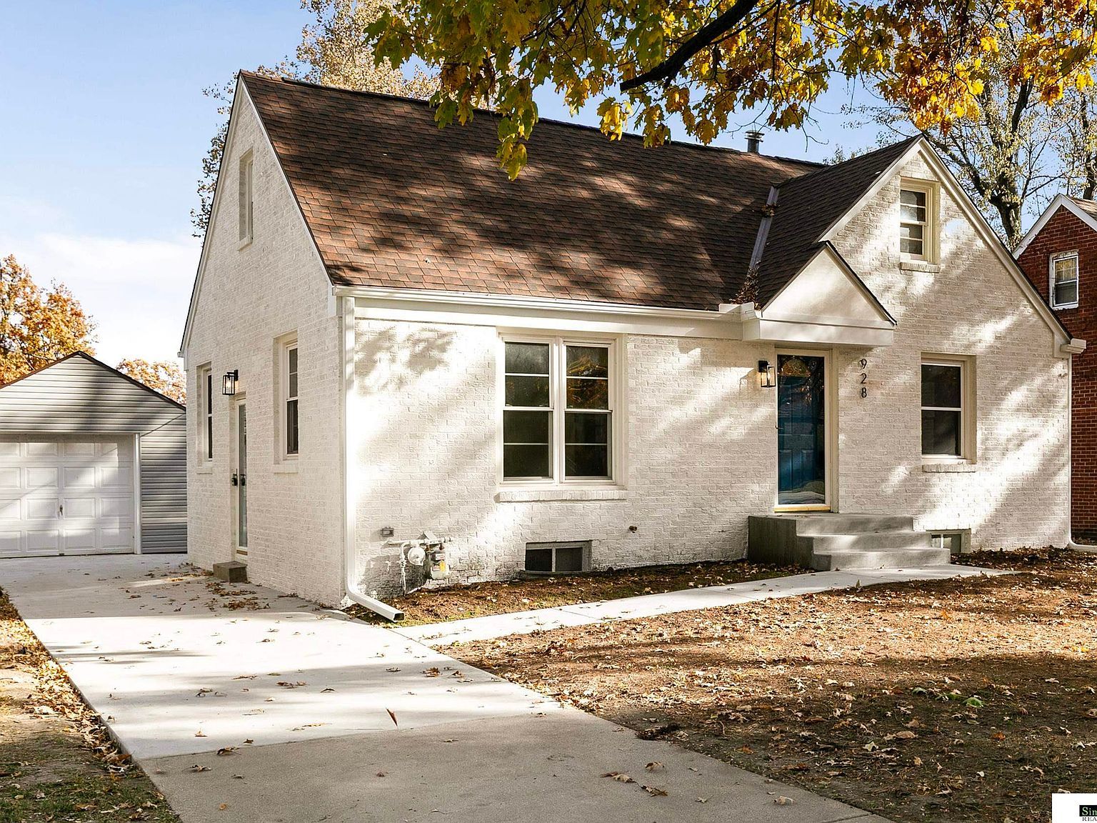 928 Clark St Lincoln, NE 68510 - Thumbnail 2