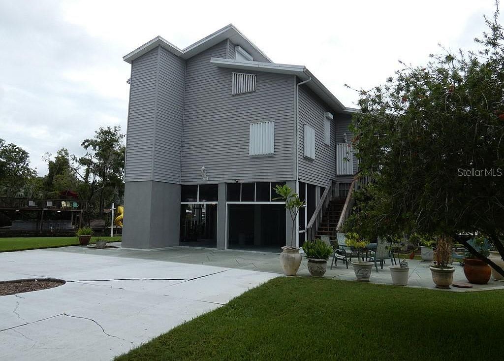 5260 Tuna Ln Weeki Wachee, FL 34607 - Thumbnail 2