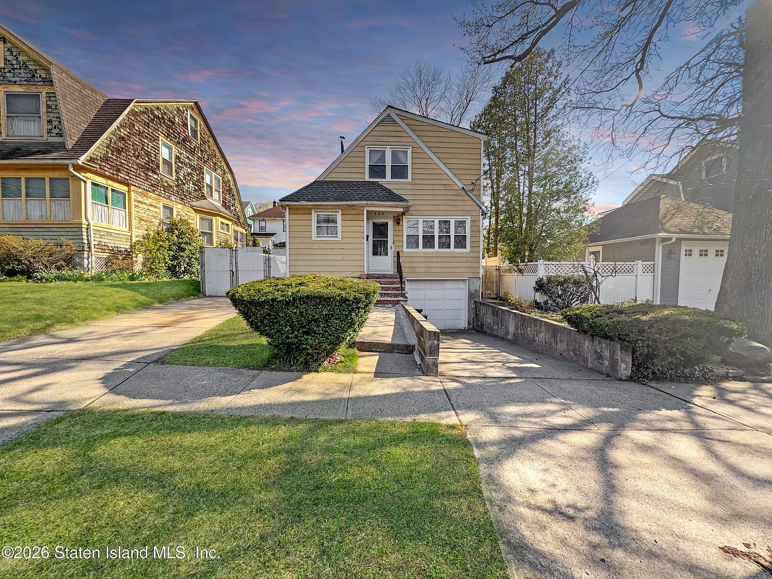 304 Kingsley Ave Staten Island, NY 10314  | Multi Family