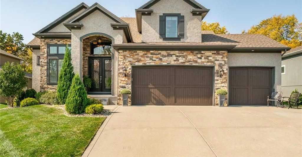 9208 N Overton Ave, Kansas City, MO, USA, 64157  | Single Family