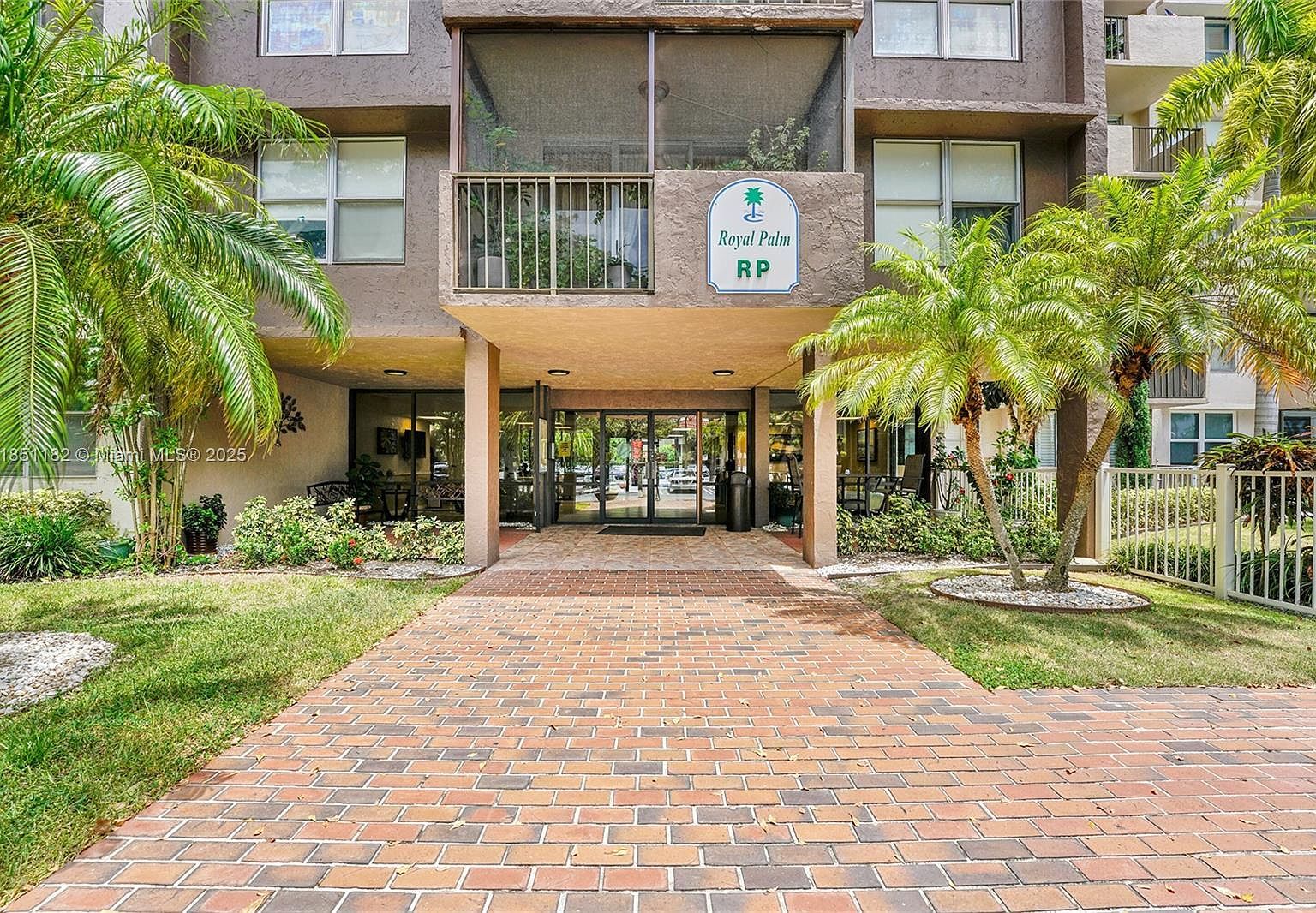 777 S Federal Hwy APT RP402 Pompano Beach, FL 33062 - Thumbnail 2