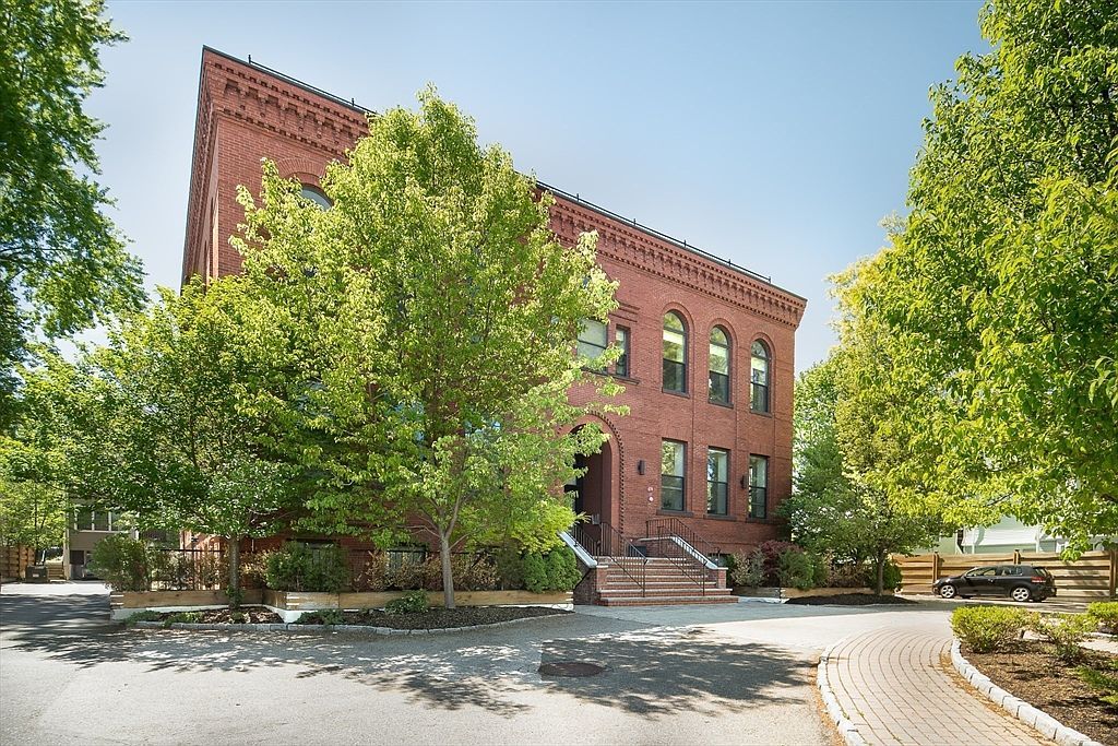 11 Wyman St APT 2B Jamaica Plain, MA 02130, 2130