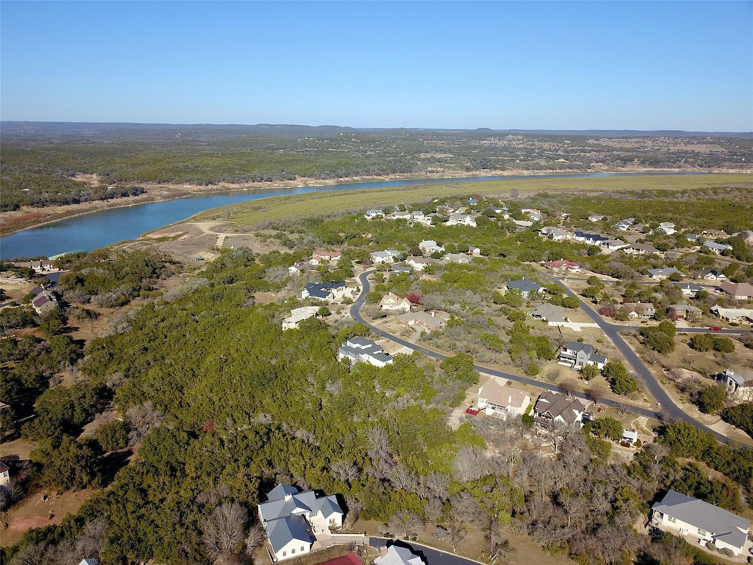 91 Cove Creek Dr Spicewood, TX 78669 - Thumbnail 2
